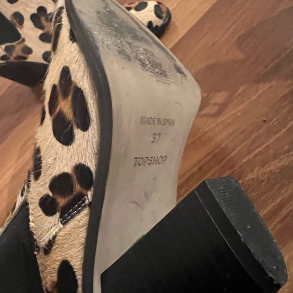 TOPSHOP Leopard Calf Hair Leather Chelsea Boots - Picture 3 of 5